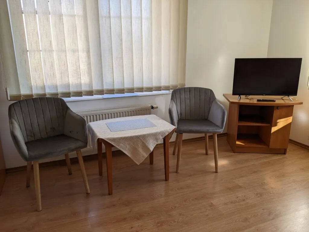 Pokój dwuosobowy na drugim piętrze.