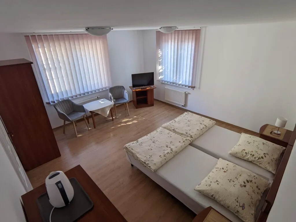 Pokój dwuosobowy na pierwszym piętrze.